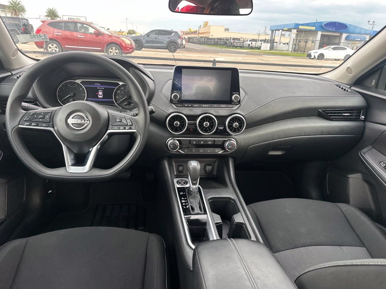 Used 2025 Nissan Sentra SV FWD image 9