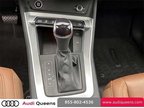 Used 2022 Audi Q3 2.0T Premium Plus w/ Premium Plus Package image 28