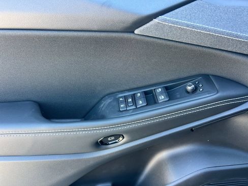 New 2026 Jeep Cherokee Laredo image 11