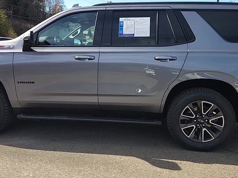 Used 2021 Chevrolet Tahoe Z71 w/ Z71 Signature Package image 5