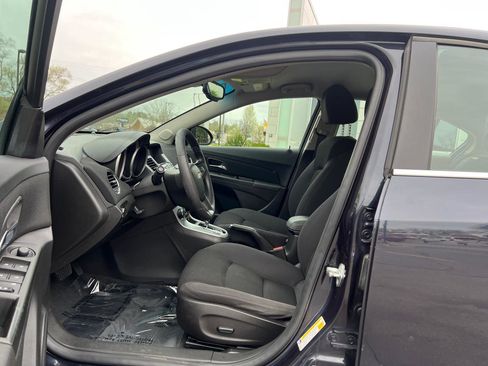 Used 2016 Chevrolet Cruze LT FWD image 14