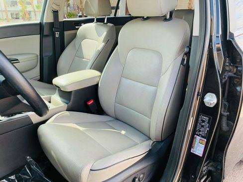Used 2020 Kia Sportage EX w/ EX Technology Package AWD/4WD image 23
