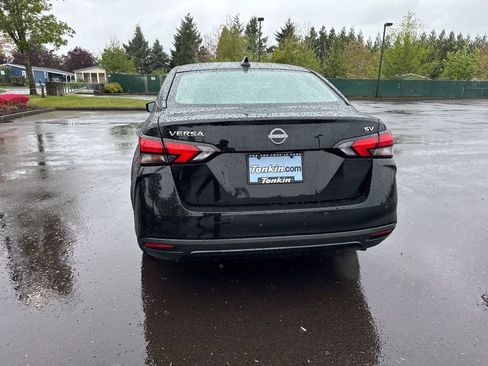 Used 2024 Nissan Versa SV FWD image 6