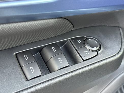 New 2026 Chevrolet Equinox EV LT image 13