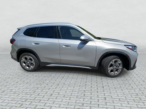 Used 2023 BMW X1 xDrive28i w/ Convenience Package AWD/4WD image 9