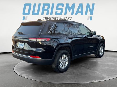 Used 2024 Jeep Grand Cherokee Laredo image 6