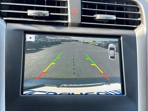 Used 2017 Ford Fusion SE w/ Fusion SE Technology Package FWD image 15