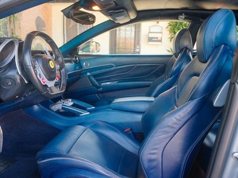 Used 2012 Ferrari FF image 10