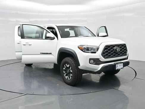 Used 2023 Toyota Tacoma TRD Off-Road AWD/4WD image 26