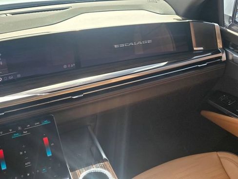 Used 2026 Cadillac Escalade Luxury w/ Touring Package RWD image 21