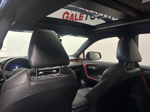 Used 2022 Toyota RAV4 XSE image 13