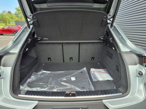 New 2025 Porsche Cayenne Coupe image 25