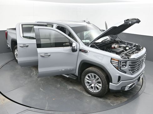 Certified 2025 GMC Sierra 1500 Denali w/ Technology Package image 38