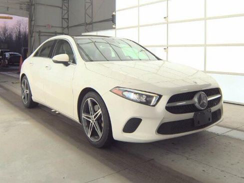Used 2019 Mercedes-Benz A 220 4MATIC image 2