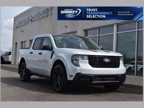 New 2026 Ford Maverick XLT w/ XLT Luxury Package AWD/4WD image 1