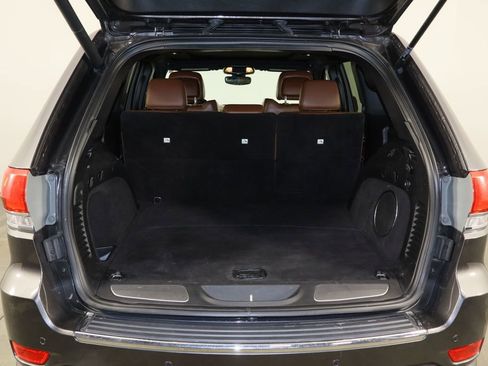 Used 2021 Jeep Grand Cherokee Overland image 18