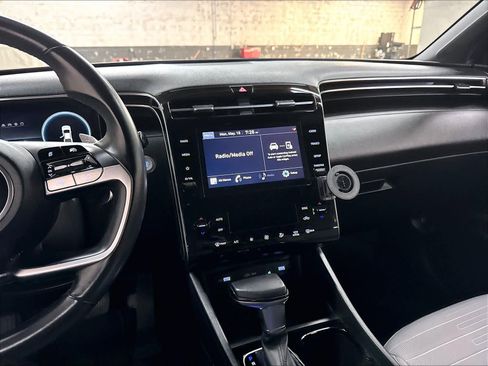 Used 2022 Hyundai Santa Cruz SEL Premium w/ Cargo Package AWD/4WD image 9