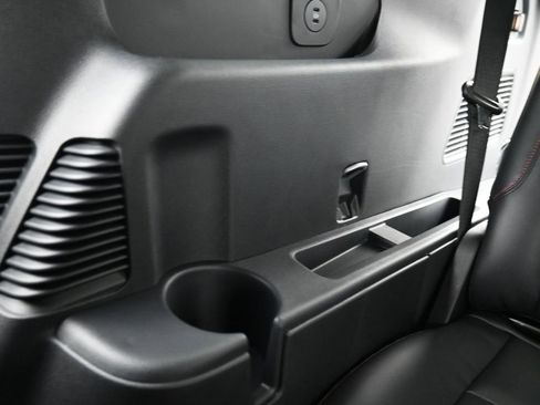 New 2026 Ford Explorer ST-Line w/ ST-Line Street Pack image 28