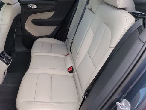 New 2026 Volvo XC40 B5 Ultra w/ Protection Package Premier image 19