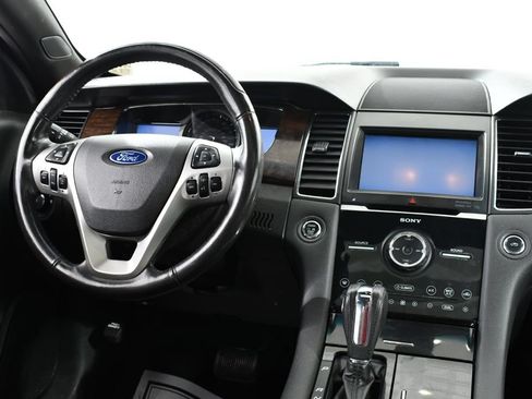 Used 2013 Ford Taurus Limited FWD image 8