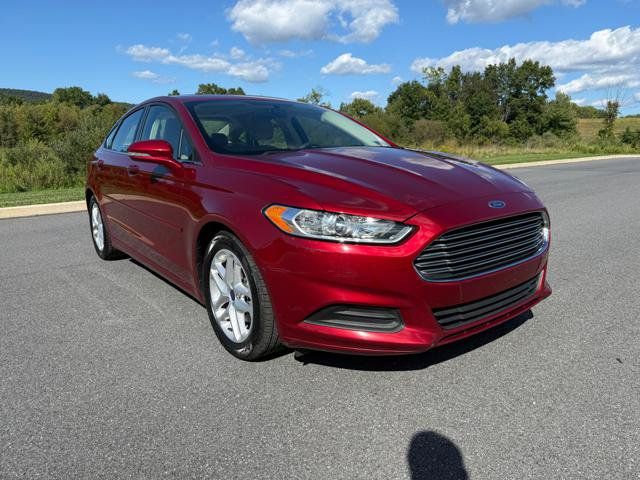 Used 2016 Ford Fusion SE FWD image 3