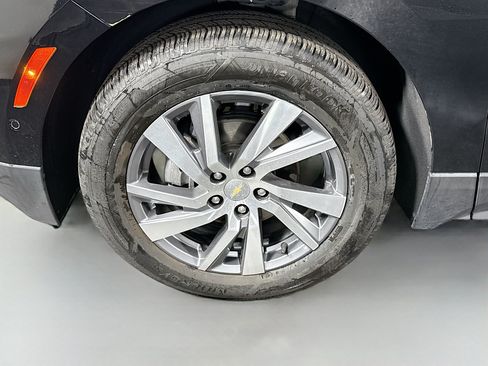 Used 2023 Chevrolet Equinox Premier FWD image 38