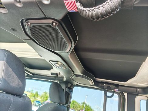 Used 2021 Jeep Wrangler Unlimited Rubicon w/ Steel Bumper Group AWD/4WD image 24