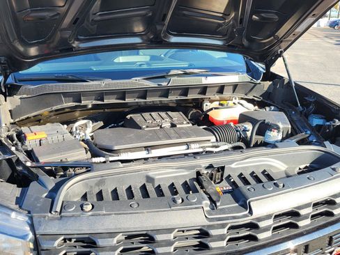 Used 2022 Chevrolet Silverado 1500 Custom Trail Boss w/ LPO, Dark Essentials Package image 32