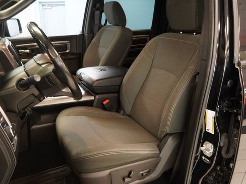 Used 2021 RAM 1500 Warlock AWD/4WD image 3