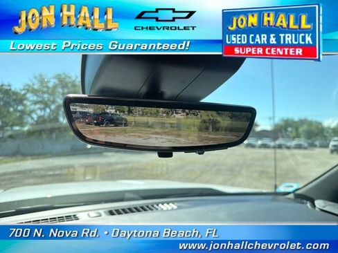 Used 2023 Chevrolet Silverado 1500 High Country w/ Technology Package AWD/4WD image 31