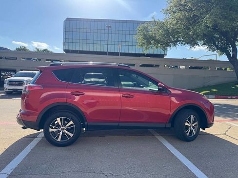 Used 2017 Toyota RAV4 XLE FWD image 8
