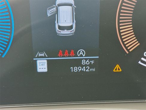 Used 2025 Hyundai Tucson SEL AWD/4WD image 19