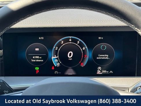 Used 2025 Volkswagen Tiguan SE AWD/4WD image 35