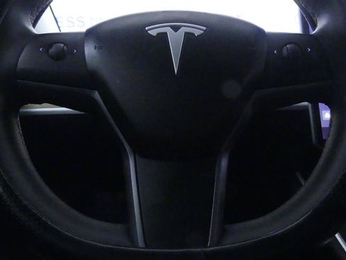 Used 2020 Tesla Model Y Long Range AWD/4WD image 16