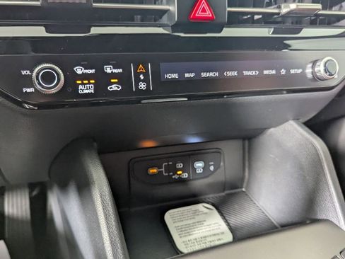 New 2026 Kia Sportage SX FWD image 19