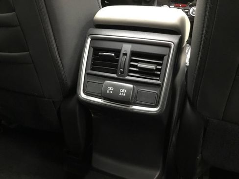 Used 2023 Subaru Forester Premium AWD/4WD image 23