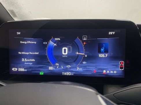 Used 2025 Chevrolet Equinox EV LT image 15