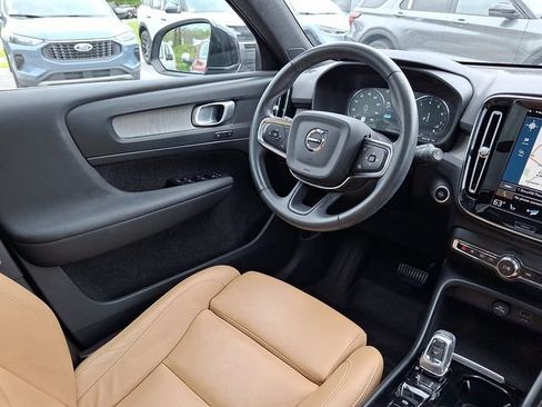 Used 2021 Volvo XC40 T5 Inscription w/ Climate Package AWD/4WD image 18