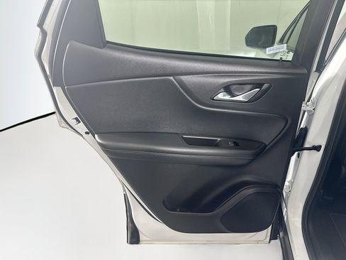 Used 2024 Chevrolet Blazer LT image 25