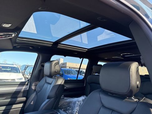 New 2026 Jeep Grand Wagoneer Limited image 18