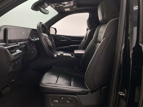 Used 2023 Cadillac Escalade Sport w/ LPO, ONYX Package AWD/4WD image 14
