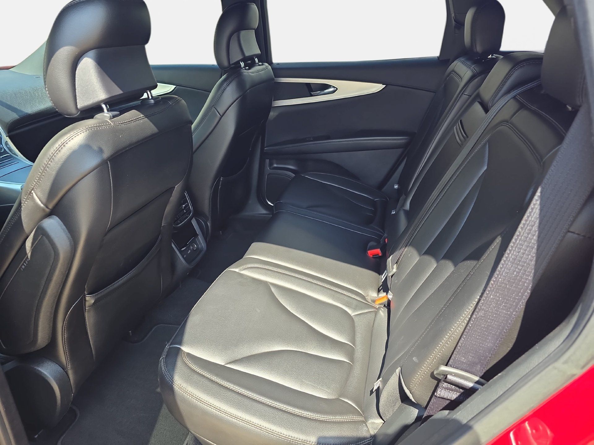 Used 2019 Lincoln Nautilus FWD image 14