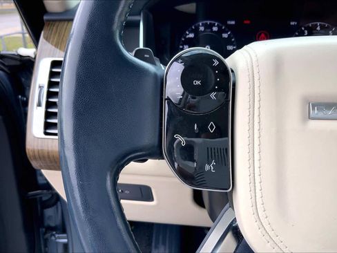 Used 2019 Land Rover Range Rover HSE image 22