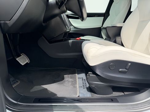 Used 2019 Tesla Model X Performance AWD/4WD image 40