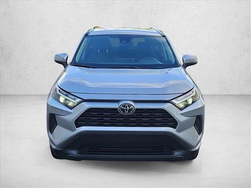 Used 2025 Toyota RAV4 XLE FWD image 2