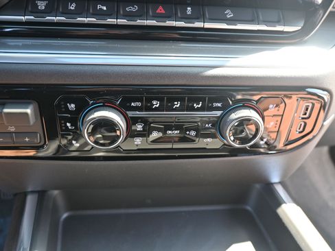 New 2026 Chevrolet Silverado 3500 High Country w/ High Country Premium Package AWD/4WD image 38