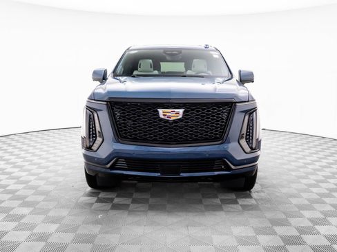 New 2026 Cadillac Escalade Platinum Sport w/ LPO, ONYX Package image 2