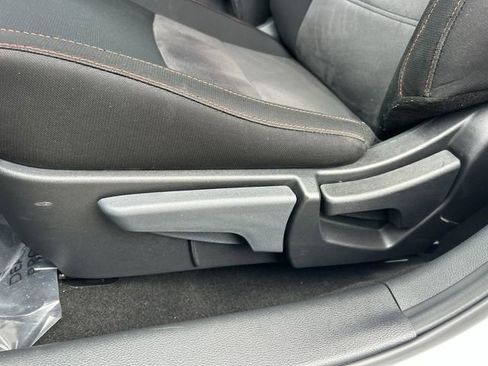 Used 2024 Nissan Sentra SR FWD image 19