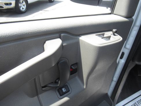Used 2025 GMC Savana 2500 w/ Driver Convenience Package RWD image 13