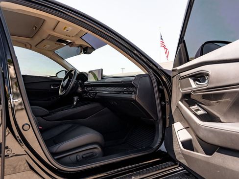 Used 2025 Honda Accord Touring image 12